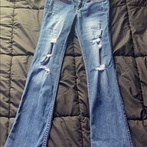 hollister bootcut ripped jeans. (lowrise)